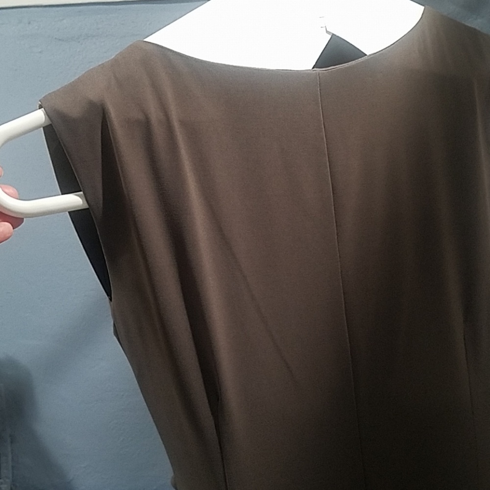 Dress - Picture 5 of 7